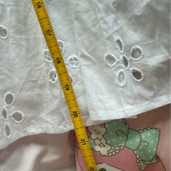 ASOS Curve White Eyelet Pleated Skater Mini Skirt - Picture 6 of 6